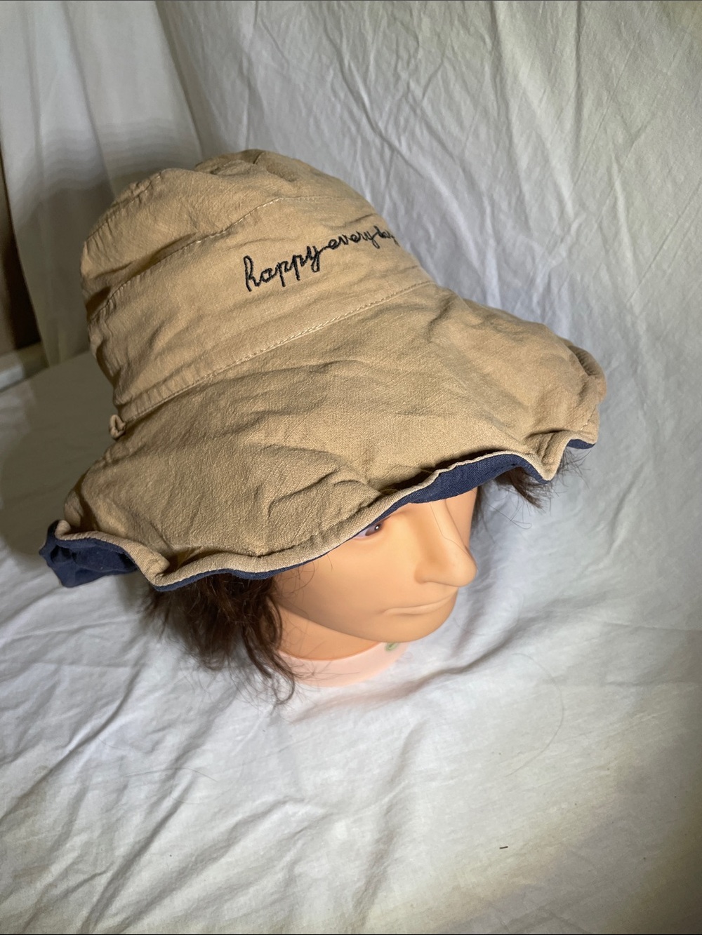 Beige Reversible Bucket Hat wth Navy Trim - 'Happy Every Day' Embroidered Detail